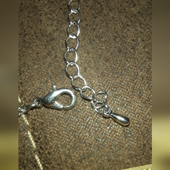 Hand & finger Bracelet like new rhinestones adjustable - Picture 7 of 11